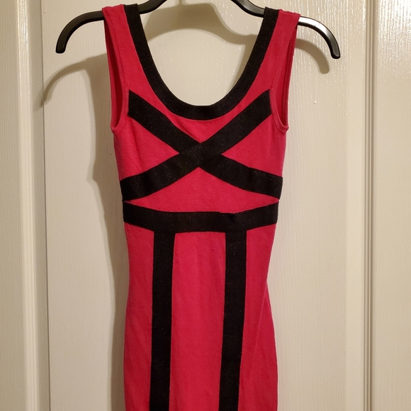 Hot pink bebe dress - Picture 1 of 8